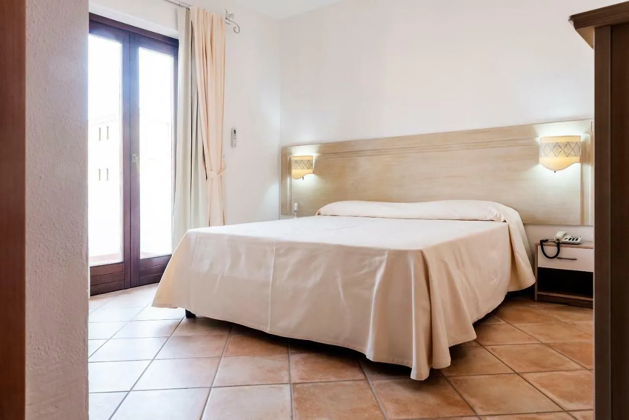 Hotel Il Faro Di Molara Loiri Porto San Paolo
